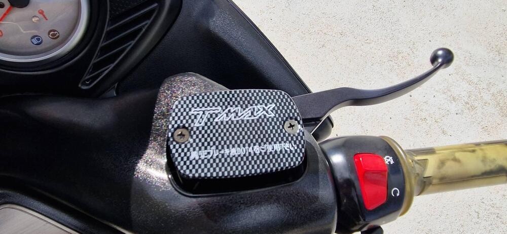 Yamaha T-Max 500 (2004 - 07) (8)