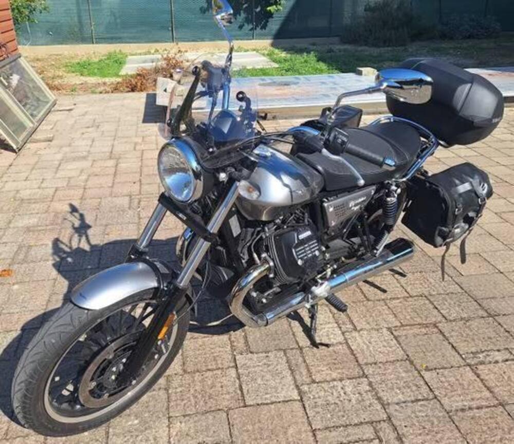 Moto Guzzi V9 Roamer (2021 - 24)