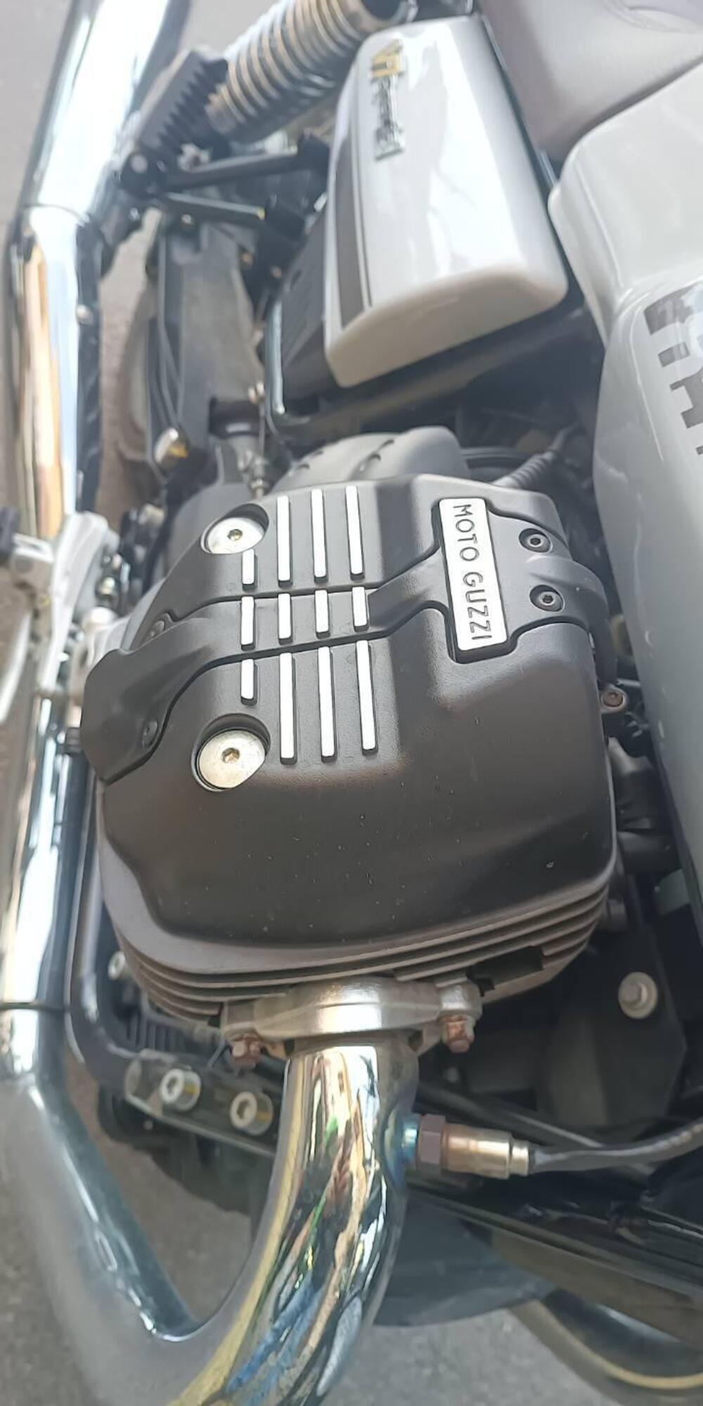 Moto Guzzi V7 Special (2021 - 24) (4)