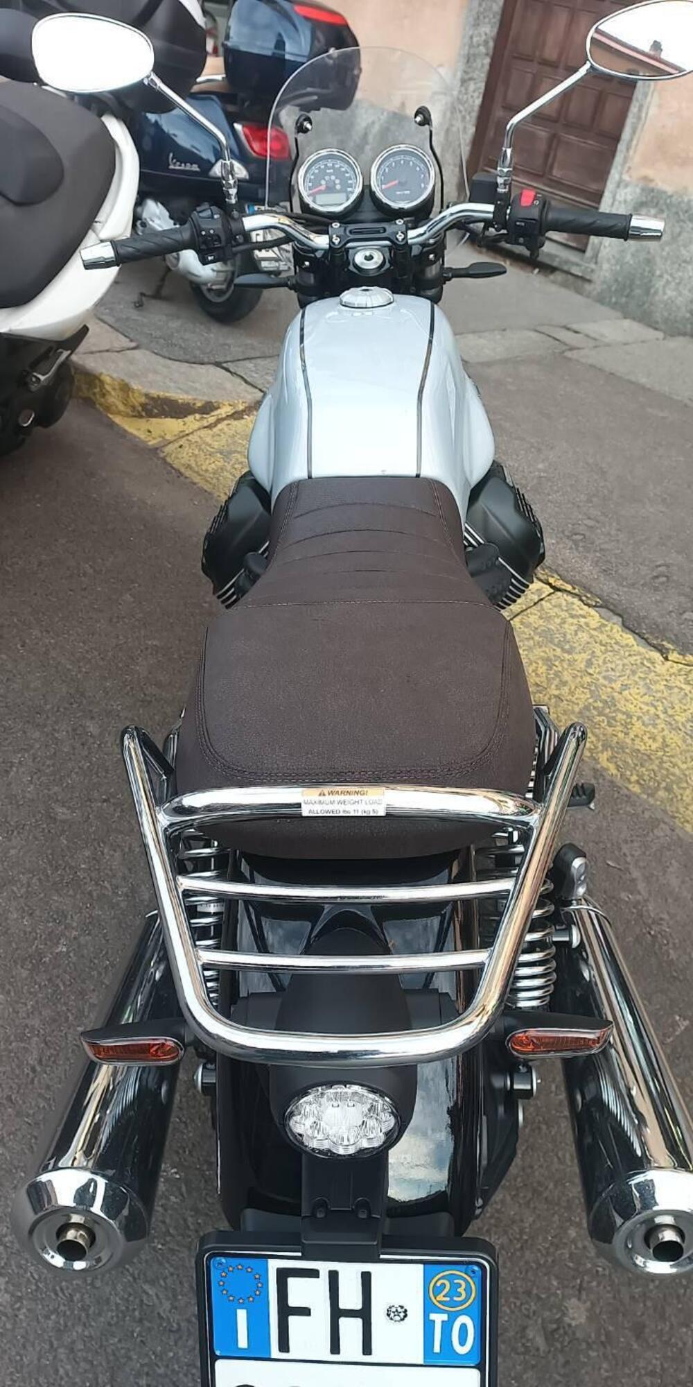 Moto Guzzi V7 Special (2021 - 24) (5)