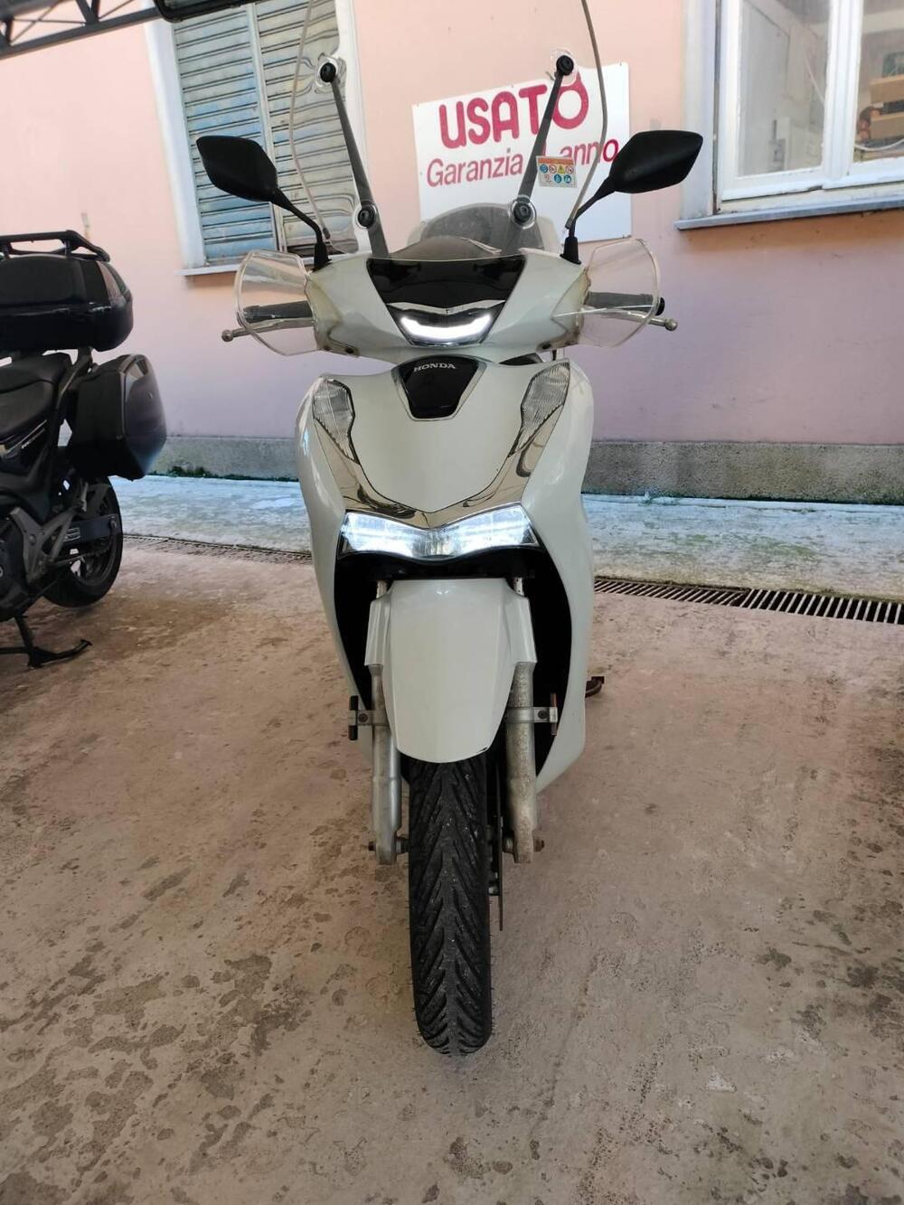 Honda SH 150i (2020 - 23) (2)