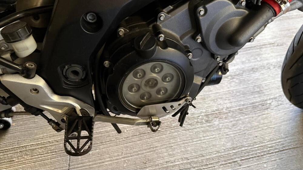 Aprilia Dorsoduro 750 Factory (2010 - 13) (3)