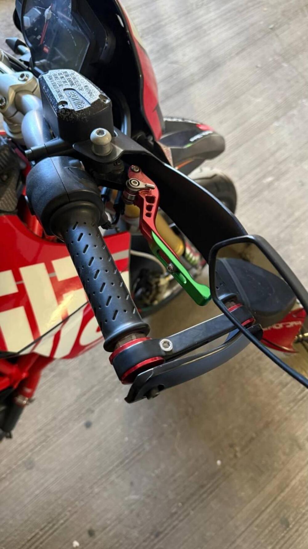 Aprilia Dorsoduro 750 Factory (2010 - 13) (4)