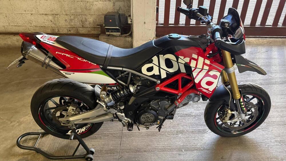 Aprilia Dorsoduro 750 Factory (2010 - 13) (5)