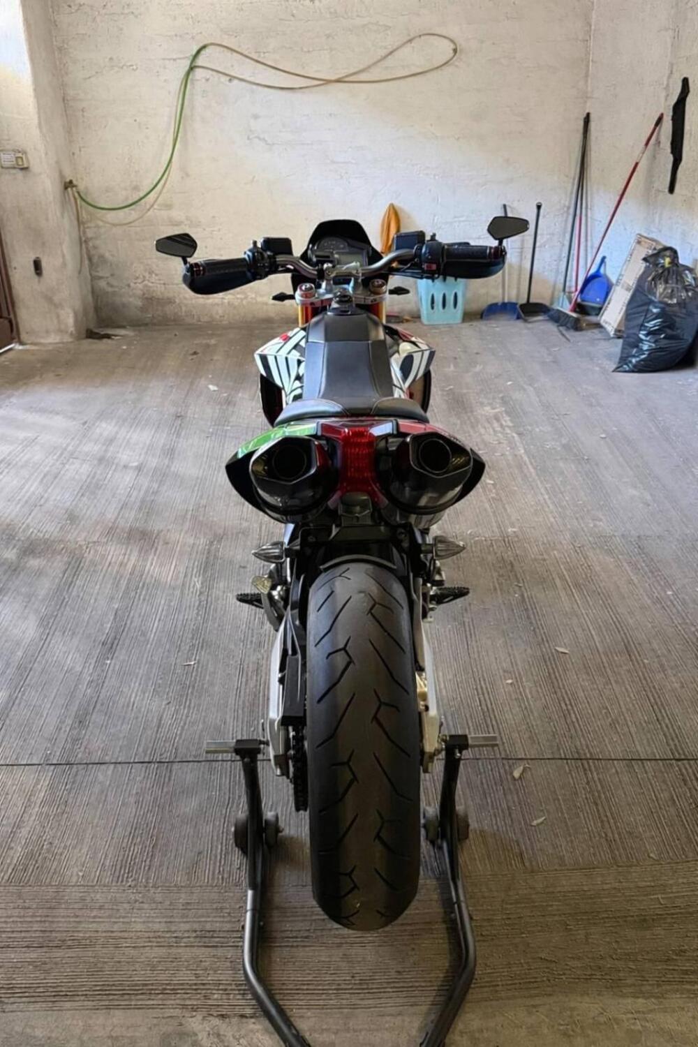 Aprilia Dorsoduro 750 Factory (2010 - 13) (13)