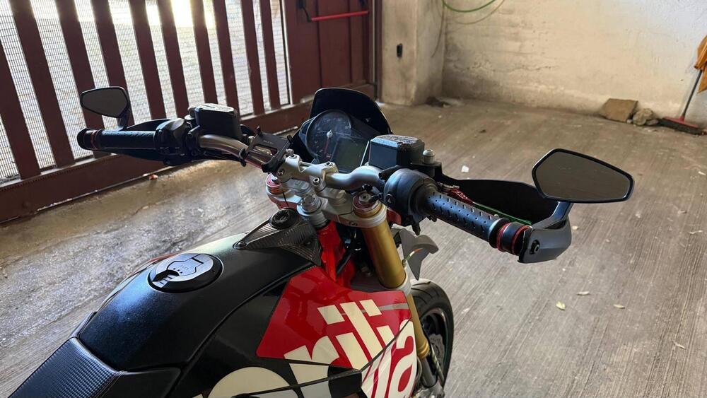 Aprilia Dorsoduro 750 Factory (2010 - 13) (15)