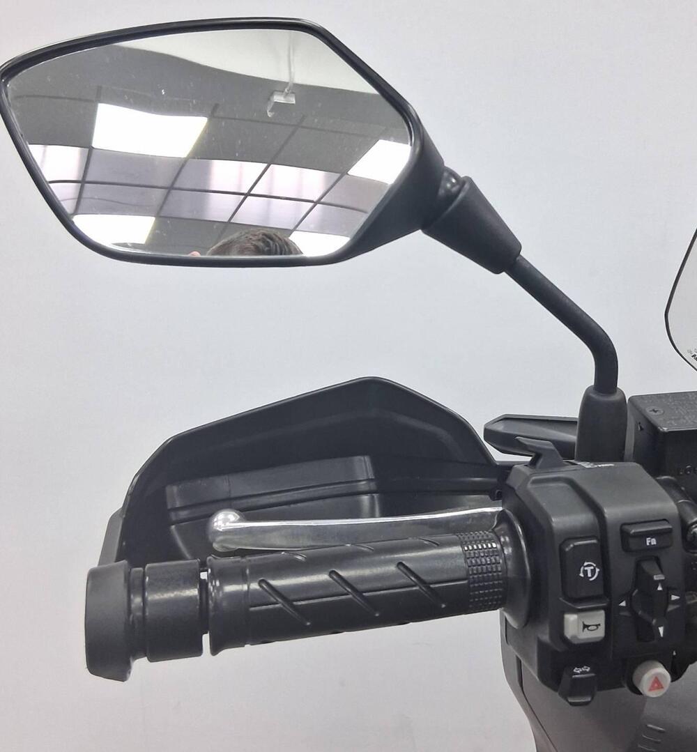 Honda ADV 350 (2022 - 24) (5)