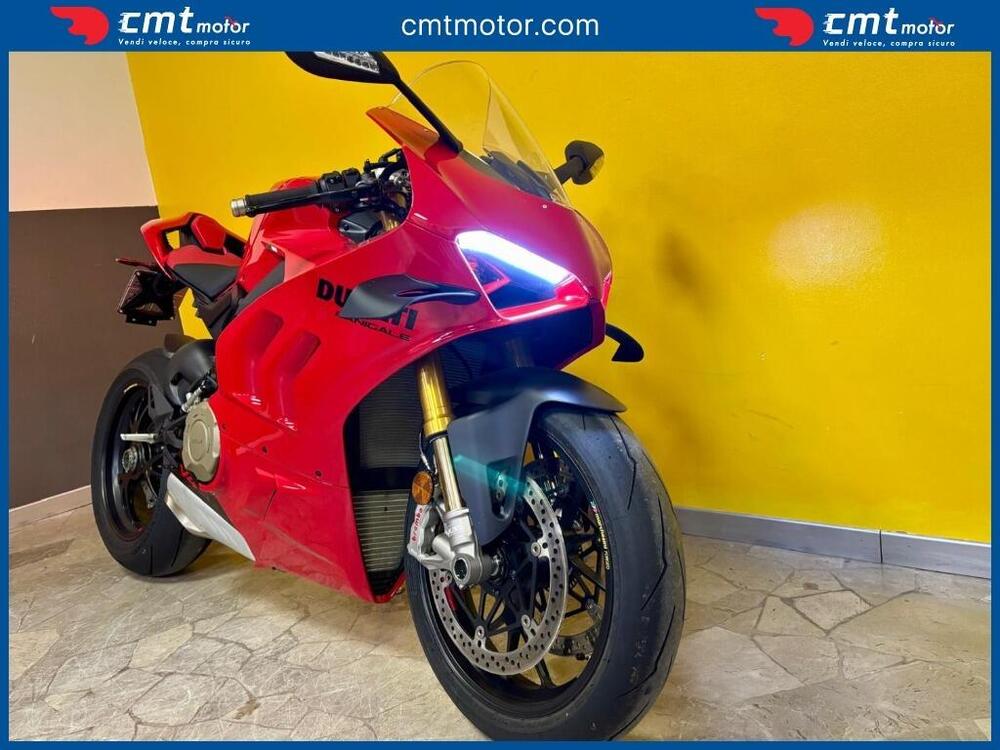 Ducati Panigale V4 S 1100 (2021) (8)