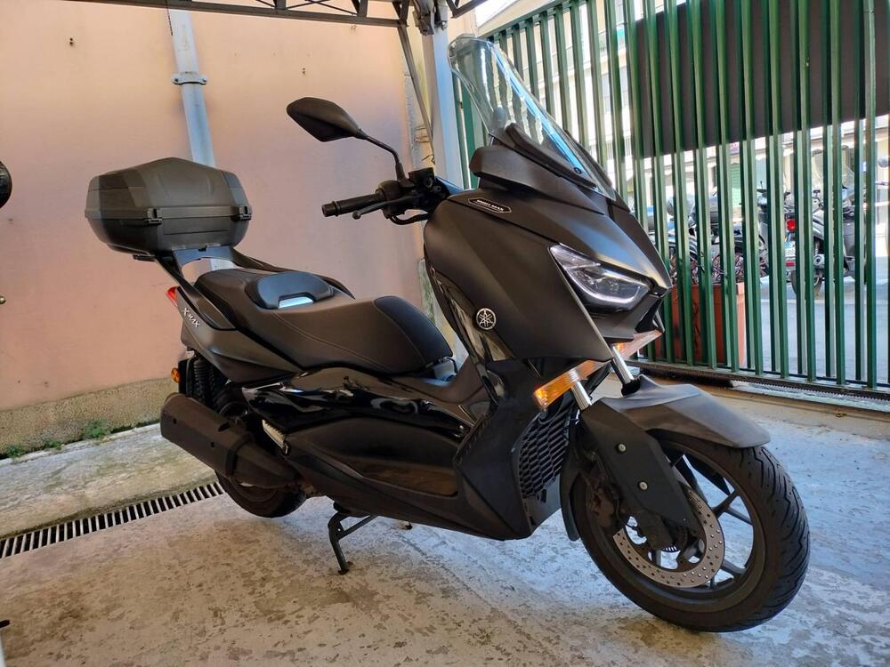 Yamaha X-Max 300 Iron Max (2019 - 20) (4)