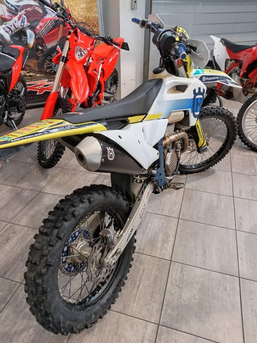 Husqvarna FE 350 (2024) (4)