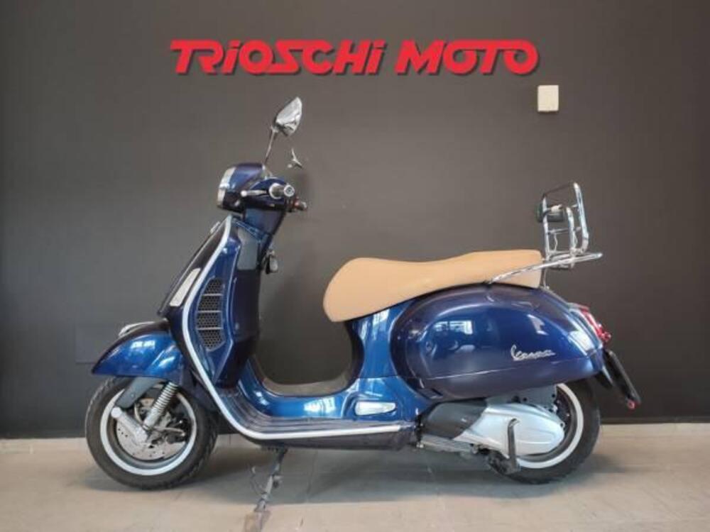 Vespa GTS 300 Hpe (2019) (2)