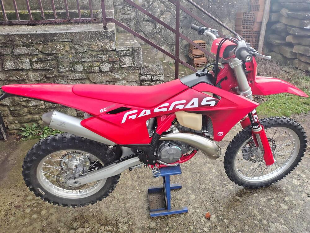 GASGAS EC 300 (2024) (4)