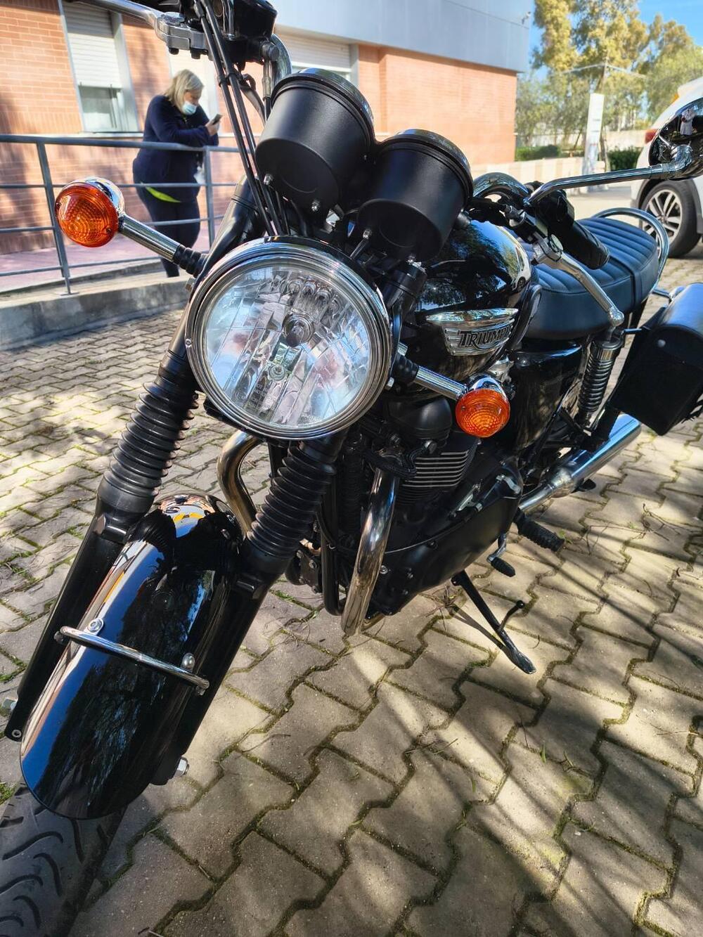 Triumph Bonneville T100 (2008 - 16) (5)