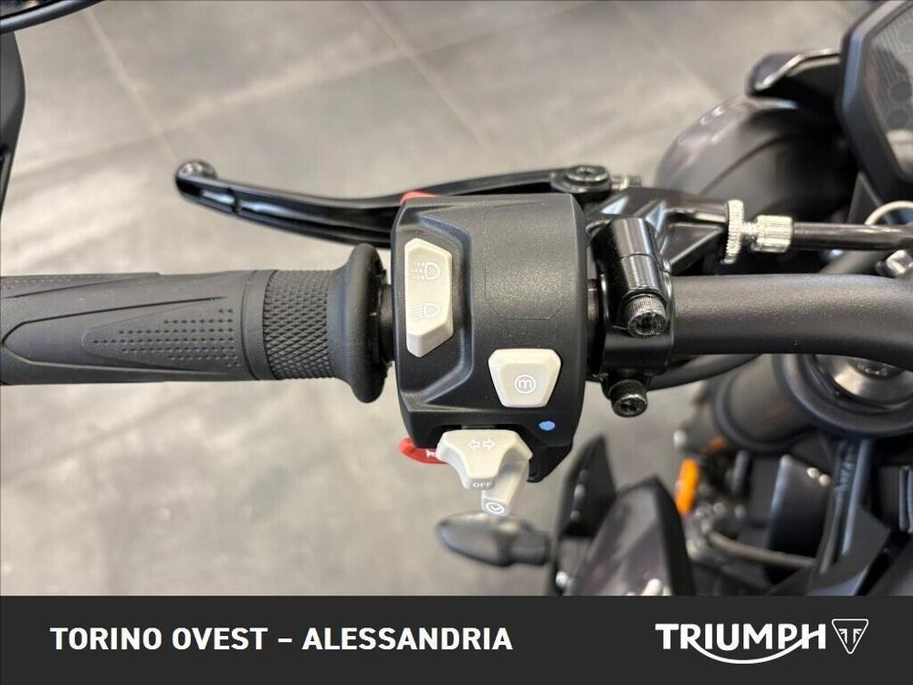 Triumph Street Triple 765 RS (2023 - 26) (8)