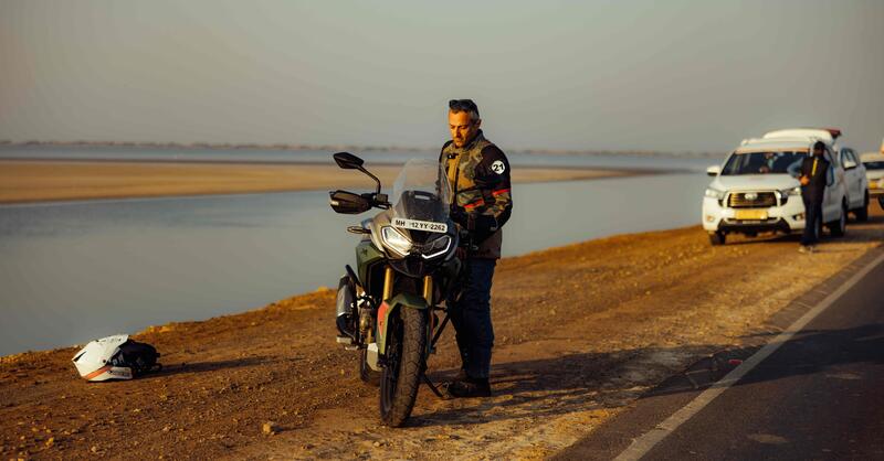 Rann of Kutch: il deserto salato indiano celebrato da TVS