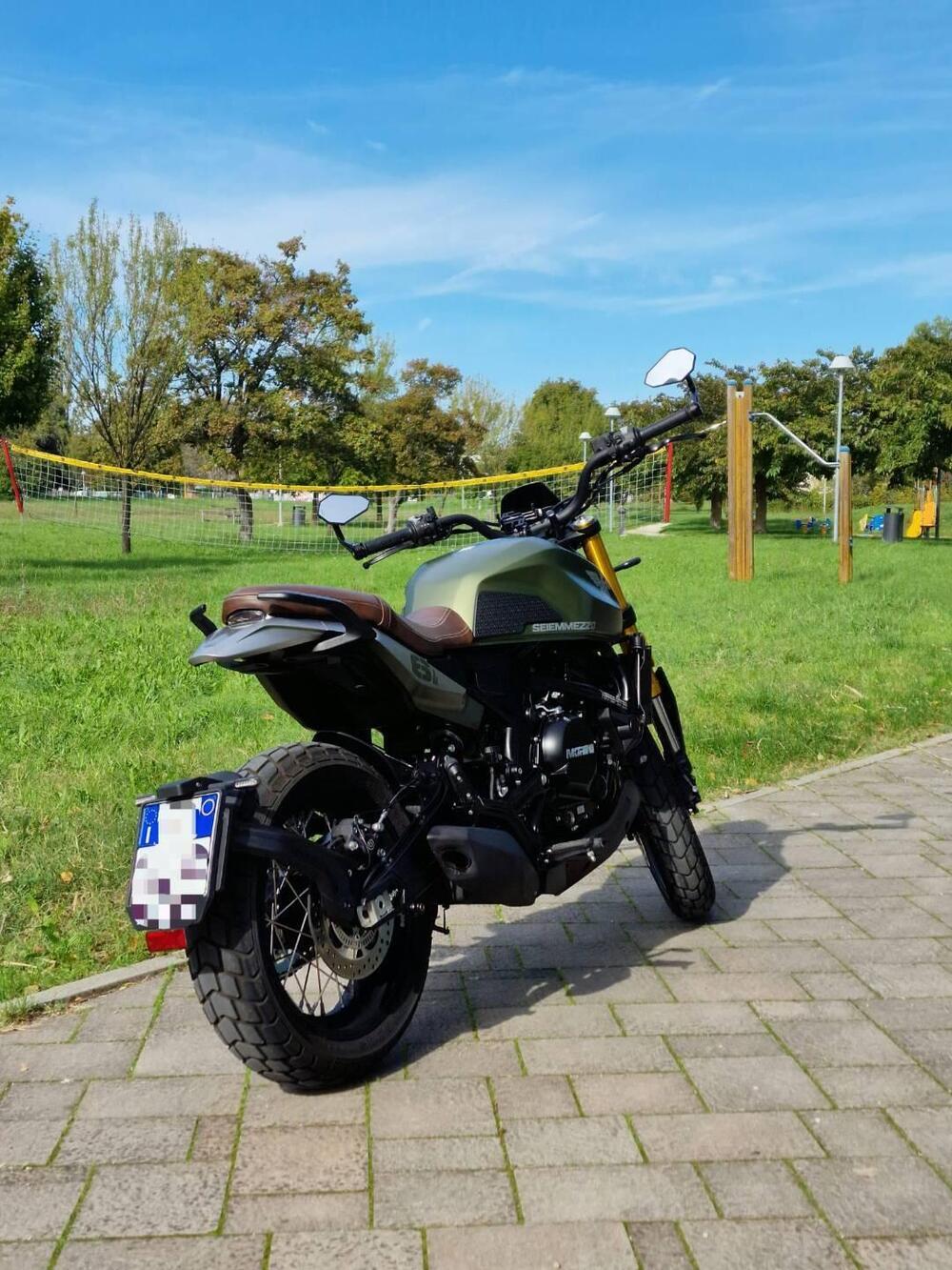 Moto Morini SEIEMMEZZO SCR (2022 - 26) (6)