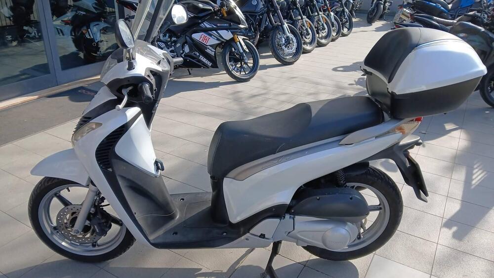 Honda SH 125 i (2009 - 12) (3)