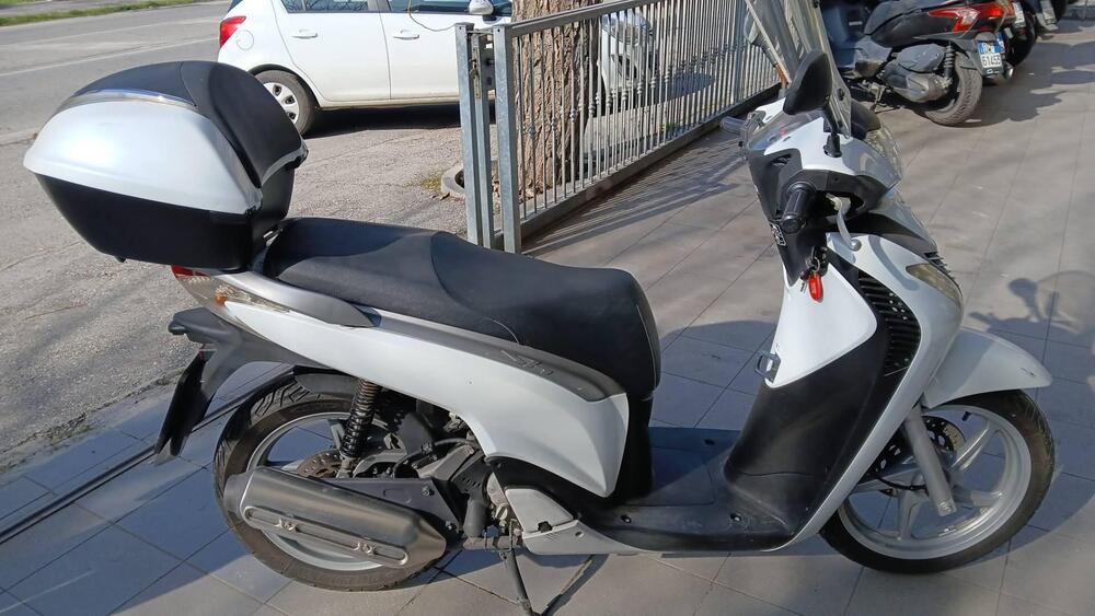 Honda SH 125 i (2009 - 12) (2)