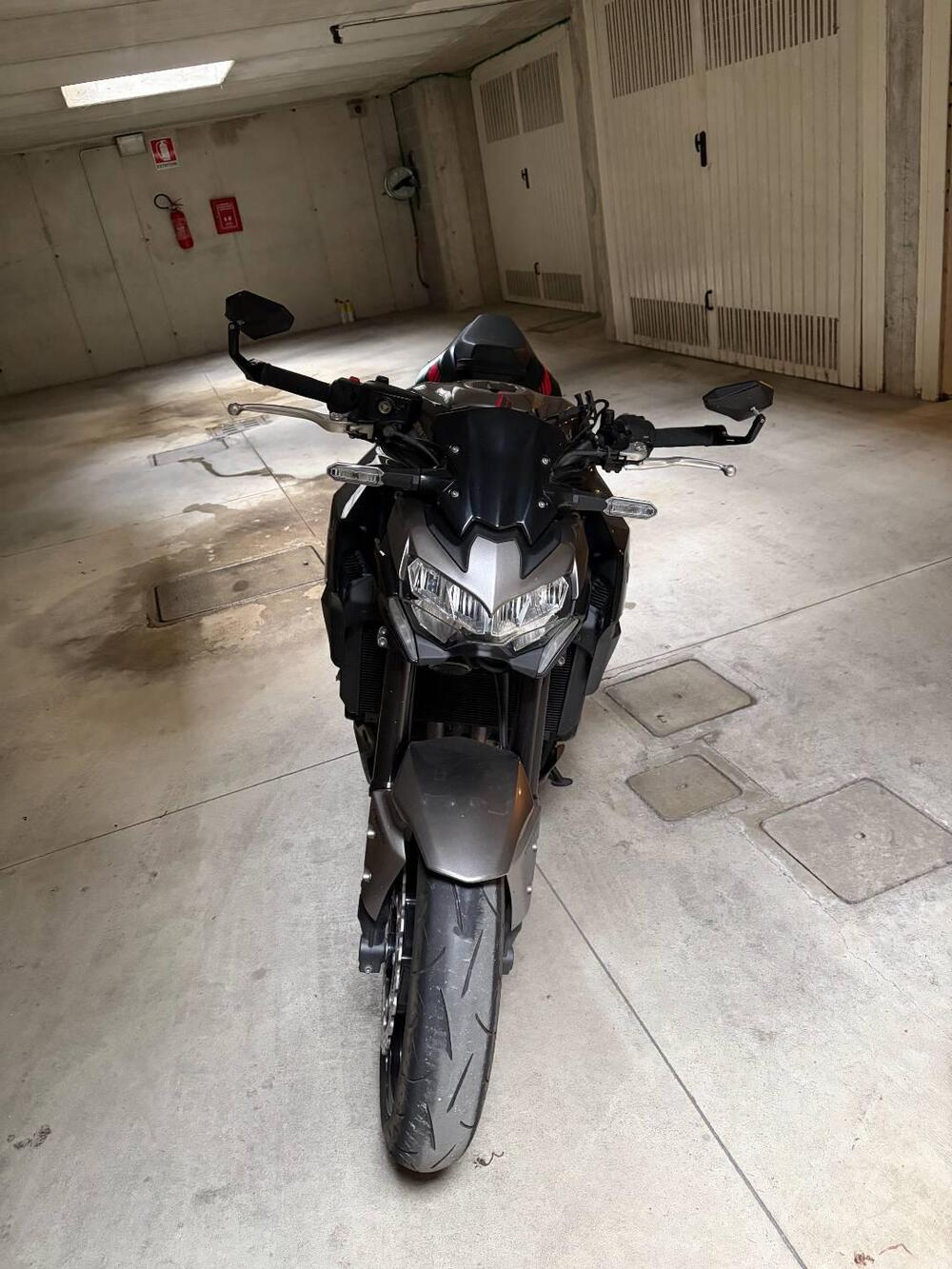 Kawasaki Z 900 (2021 - 24) (2)