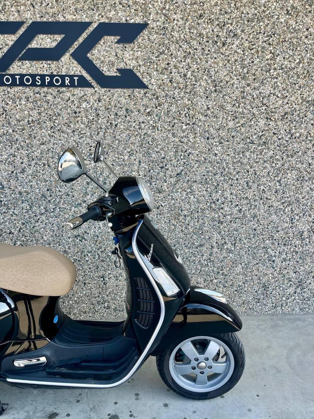 Vespa GTS 250 i.e. (3)