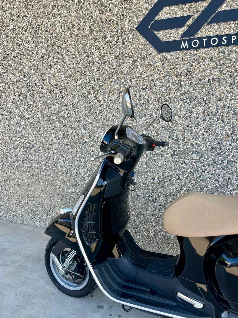 Vespa GTS 250 i.e. (8)