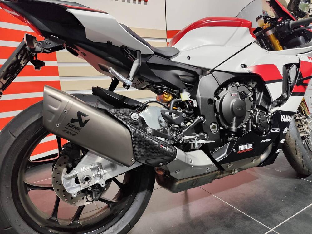 Yamaha YZF R1M (2020 - 25) (3)