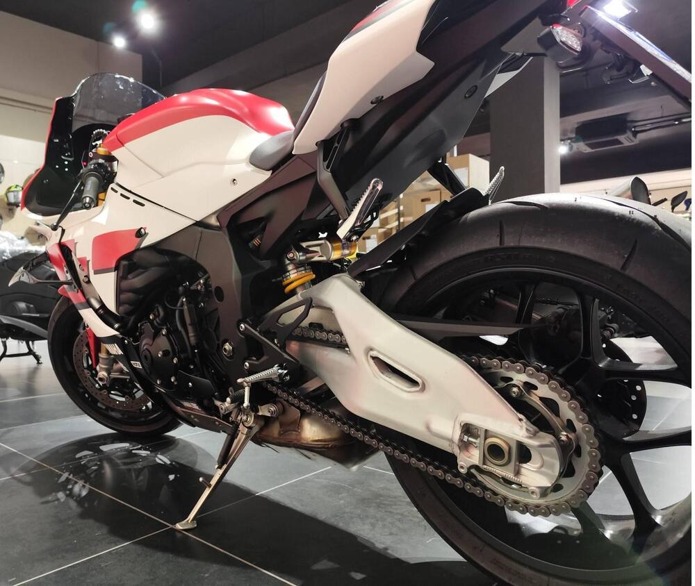 Yamaha YZF R1M (2020 - 25) (7)