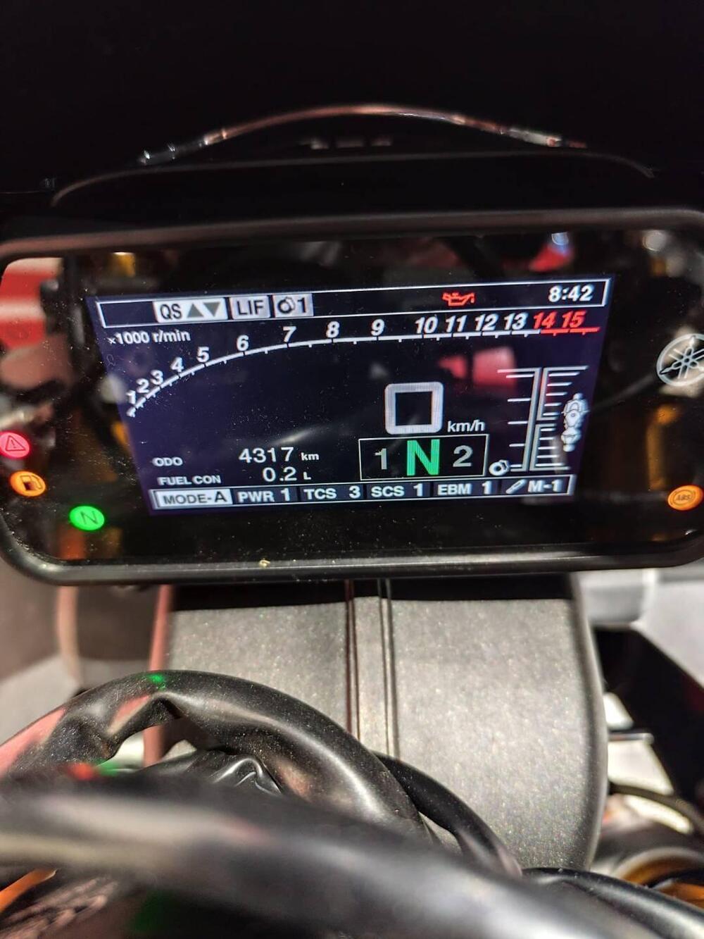 Yamaha YZF R1M (2020 - 25) (9)