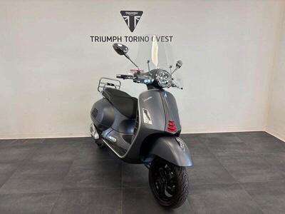 Vespa GTS 300 Super Hpe (2021 - 22) usata