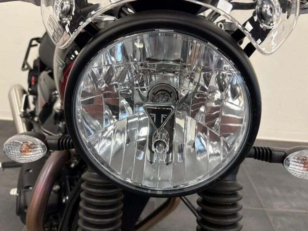 Triumph Speed Twin 900 (2023 - 24) (2)