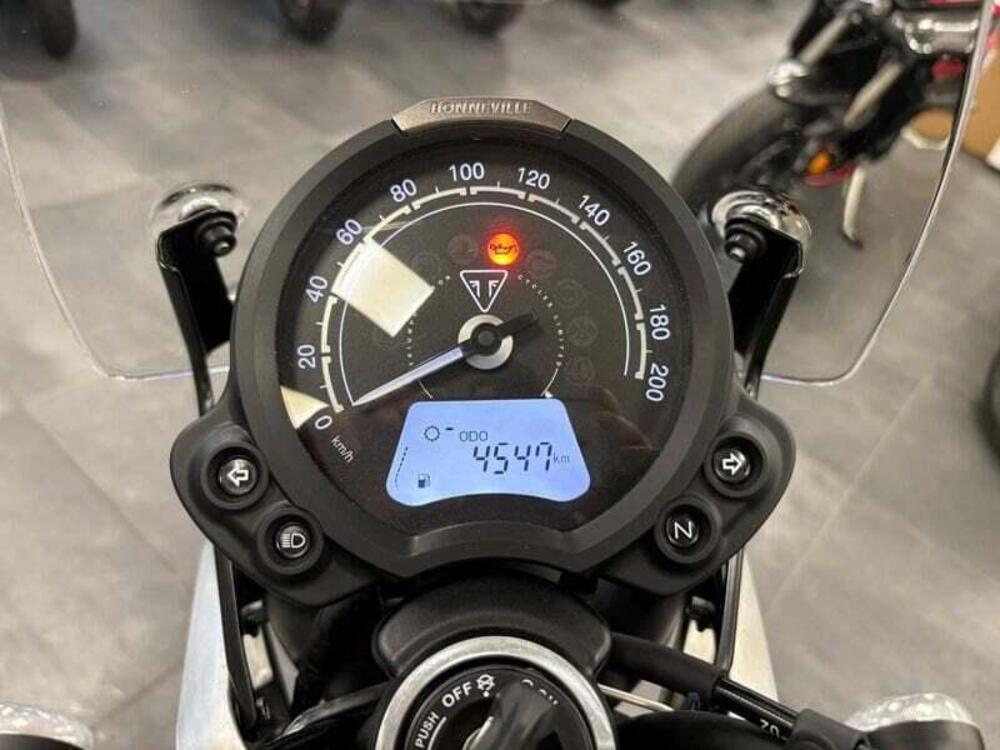 Triumph Speed Twin 900 (2023 - 24) (4)