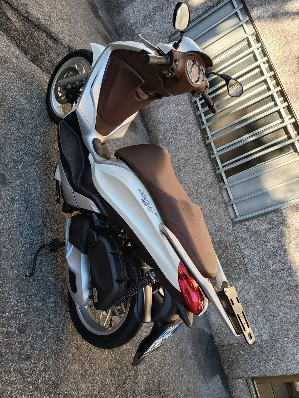 Piaggio Medley 150 S ABS (2016 - 19) (2)