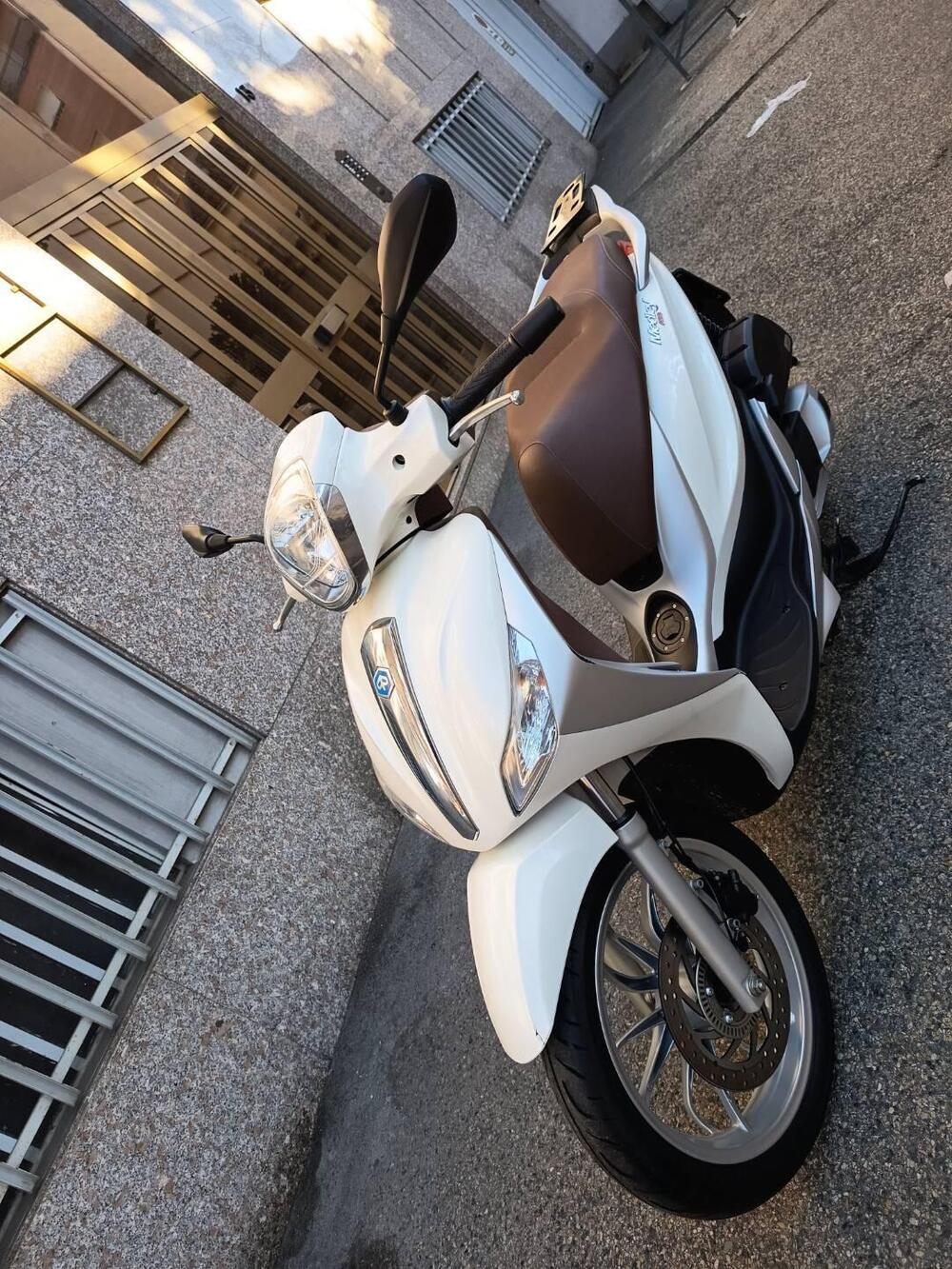 Piaggio Medley 150 S ABS (2016 - 19) (14)