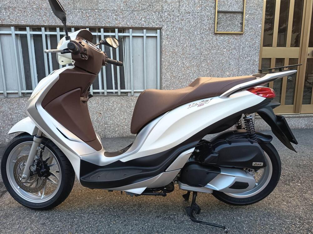Piaggio Medley 150 S ABS (2016 - 19) (19)