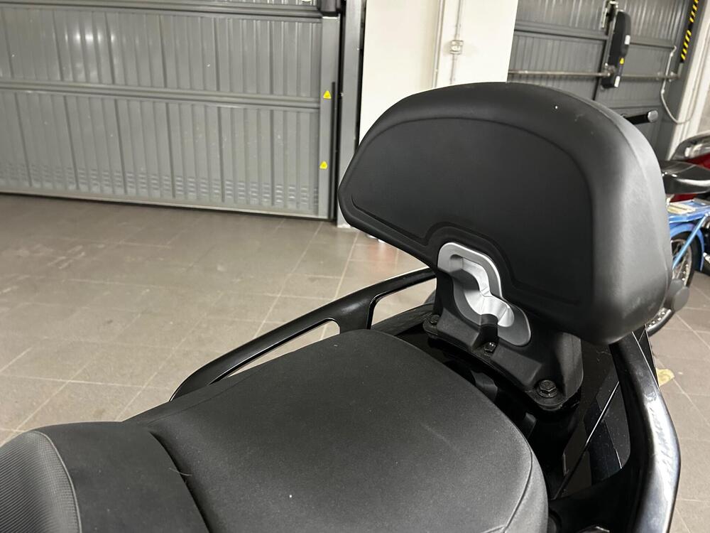 Yamaha T-Max 500 (2008 - 12) (5)