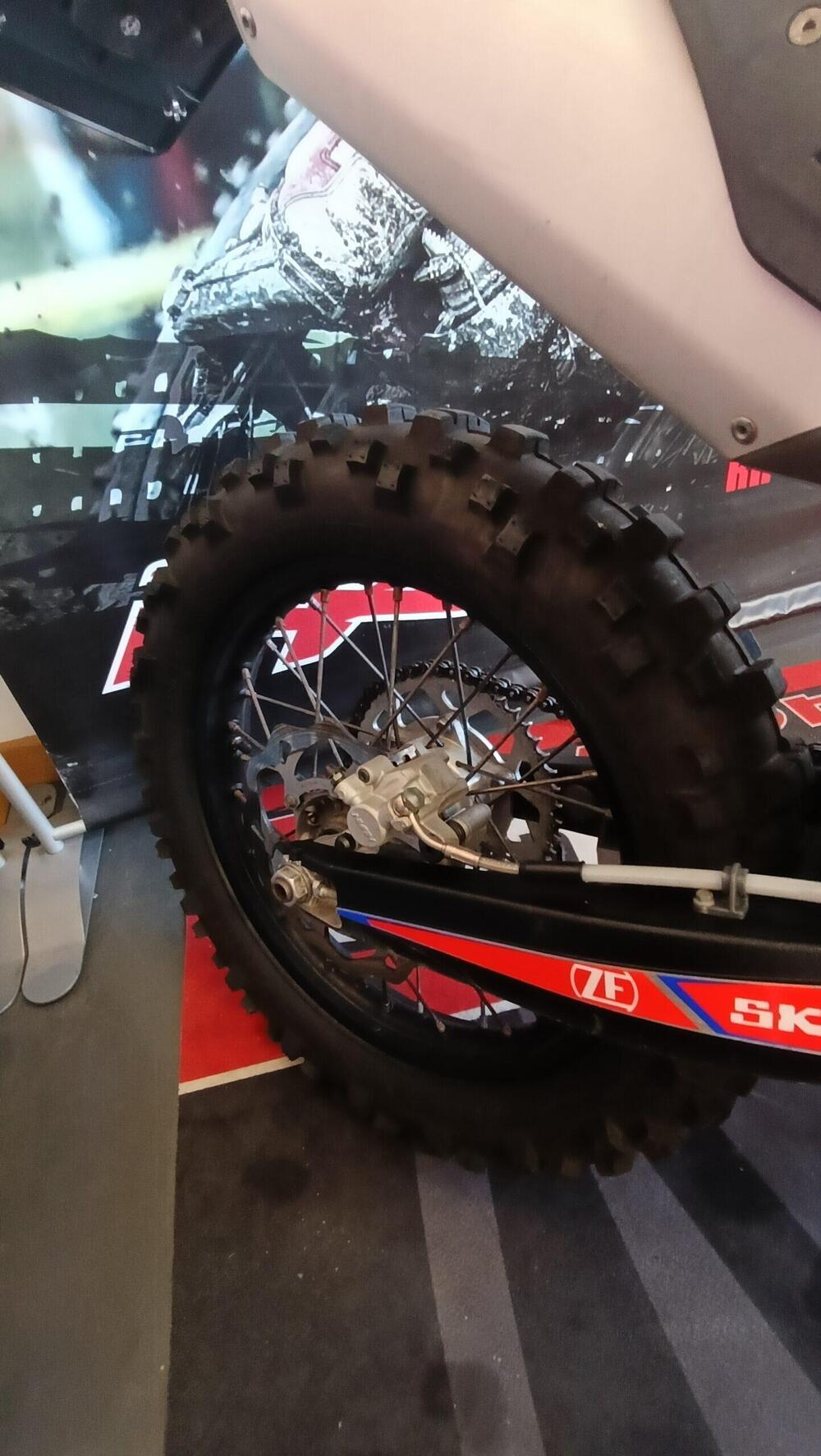 Betamotor RR 390 4T Enduro EFI (2018) (3)