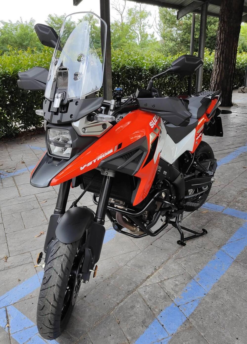 Suzuki V-Strom 1050XT Pro (2020 - 23) (3)