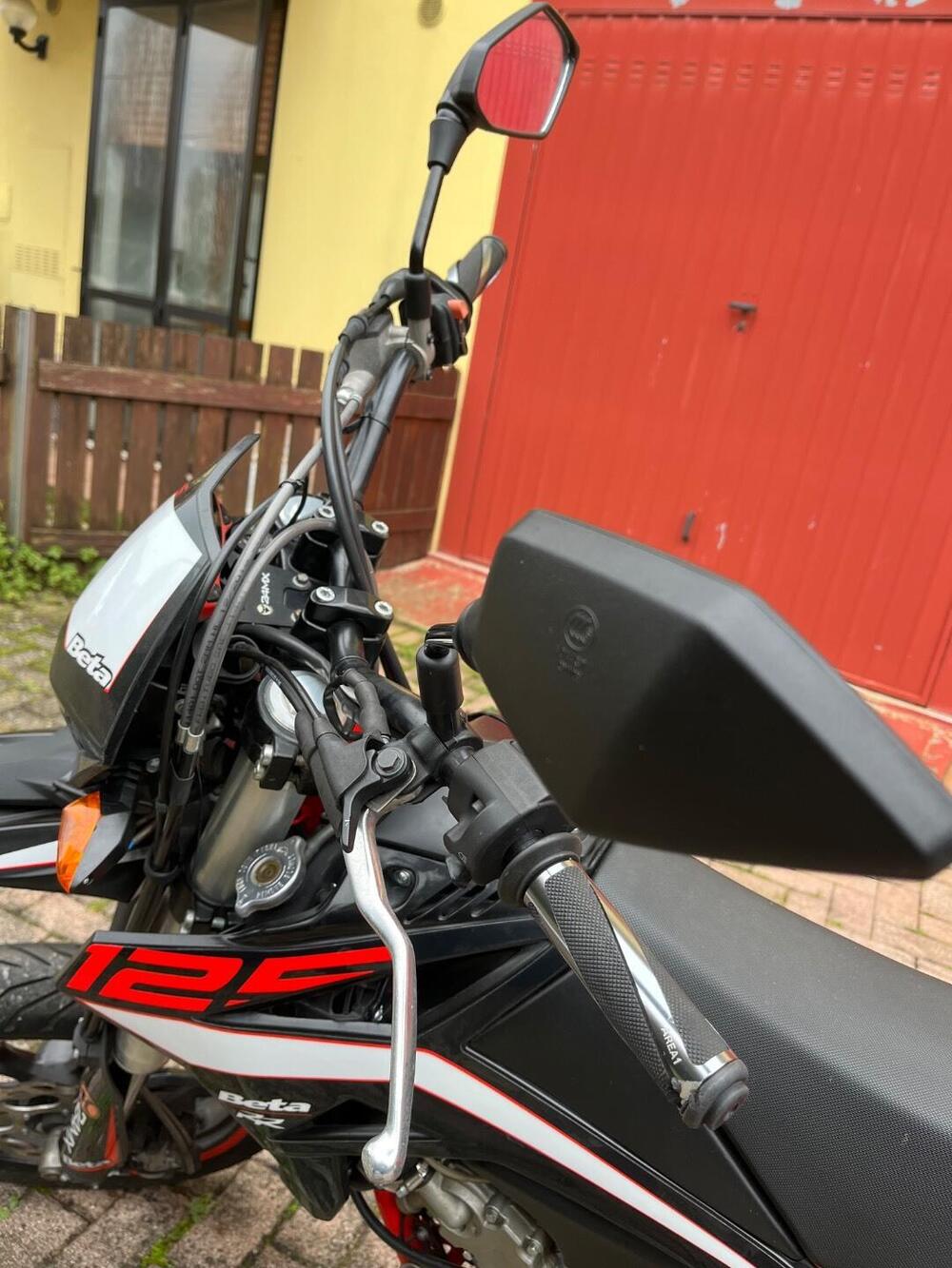 Betamotor RR 125 4T Motard LC (2018 - 20) (9)