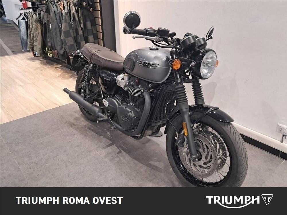 Triumph Bonneville T120 Black Stealth Edition (2024) (5)