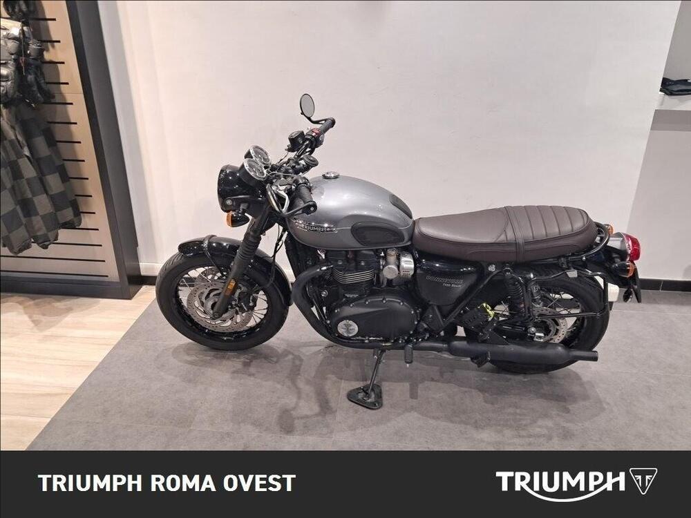 Triumph Bonneville T120 Black Stealth Edition (2024) (6)