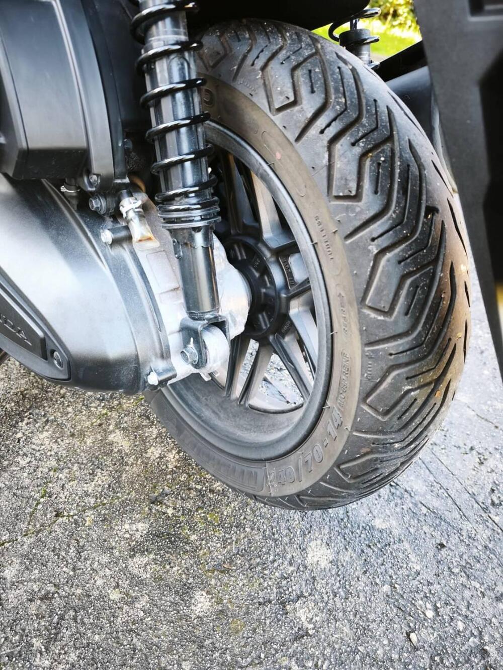 Honda Forza 350 Deluxe (2022 - 24) (6)