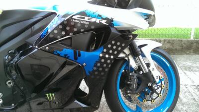Honda CBR 600 RR (2009 - 12) usata