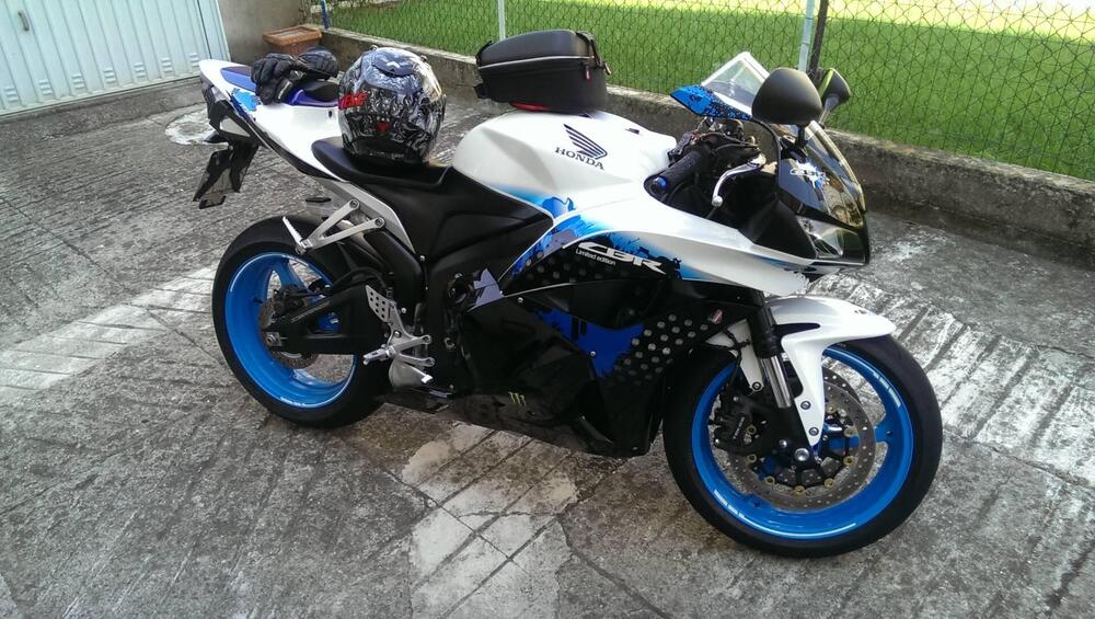 Honda CBR 600 RR (2009 - 12) (3)