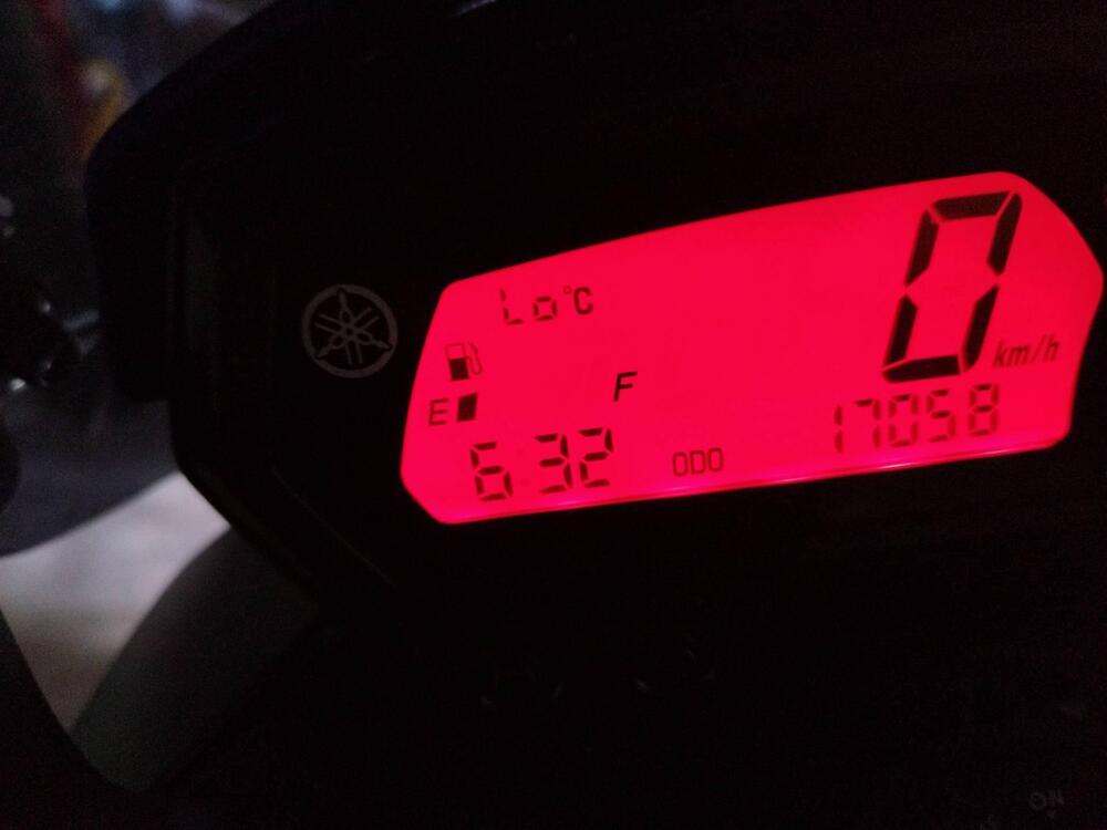 Yamaha FZ8 (2010 - 12) (5)