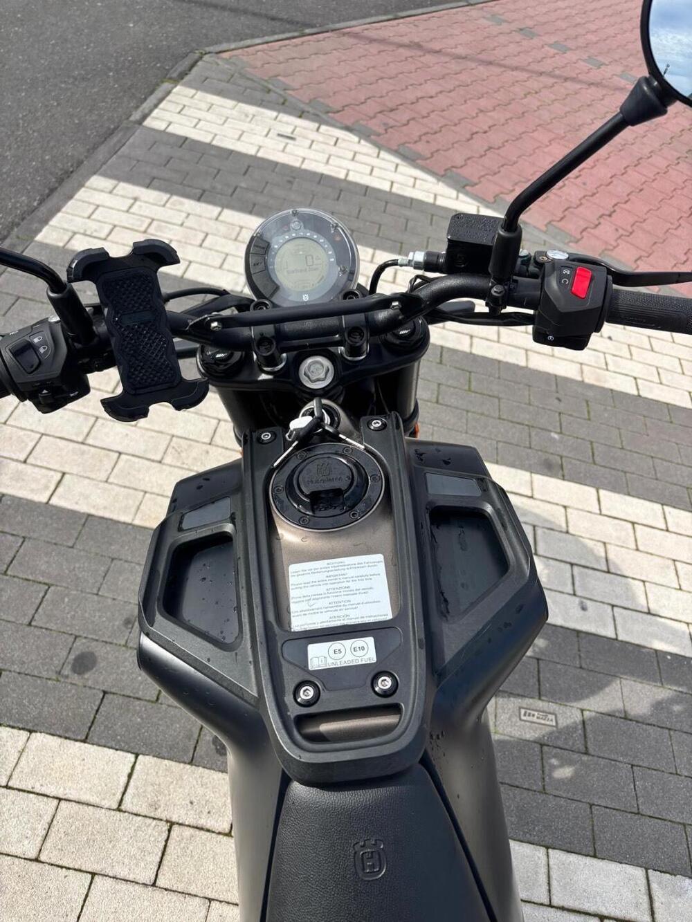 Husqvarna Svartpilen 125 (2021 - 23) (6)