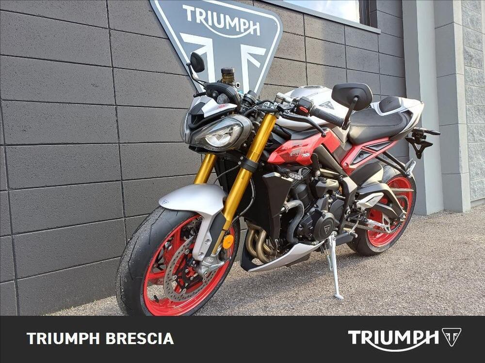 Triumph Street Triple 765 RX (2026) (12)