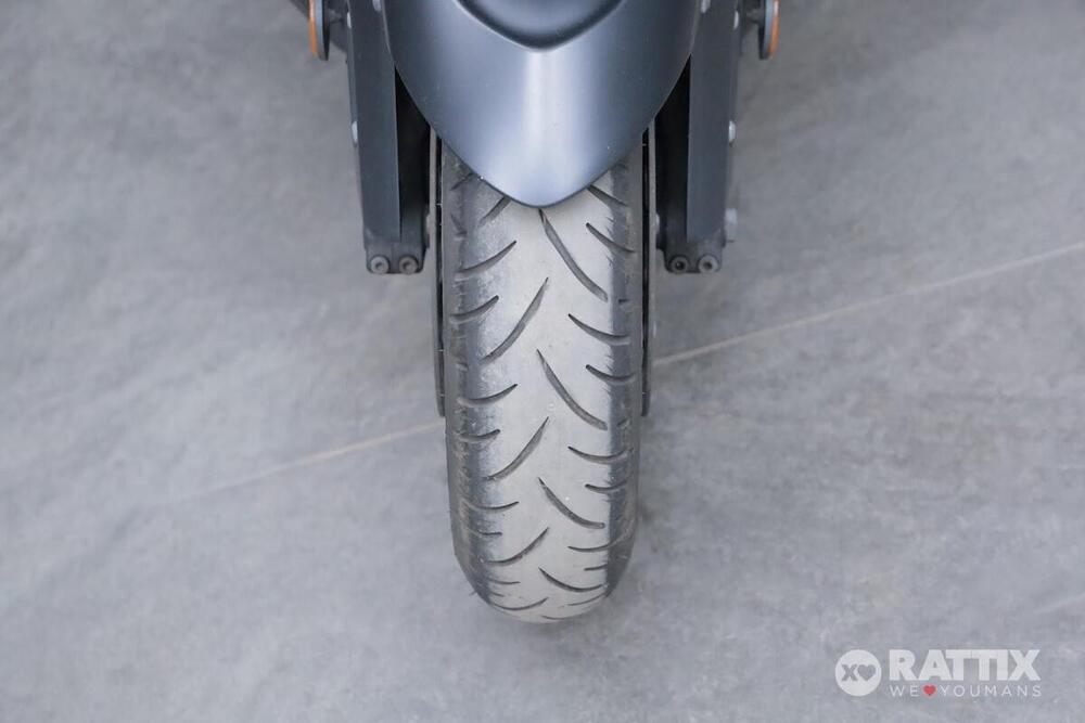 Yamaha T-Max 560 Tech Max (2020) (10)