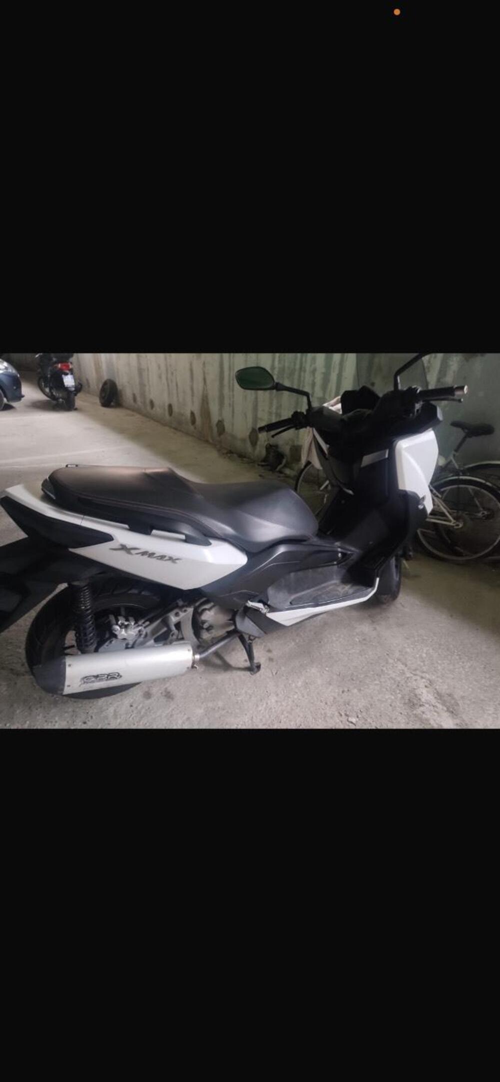 Yamaha X-Max 250 (2014 - 16) (2)