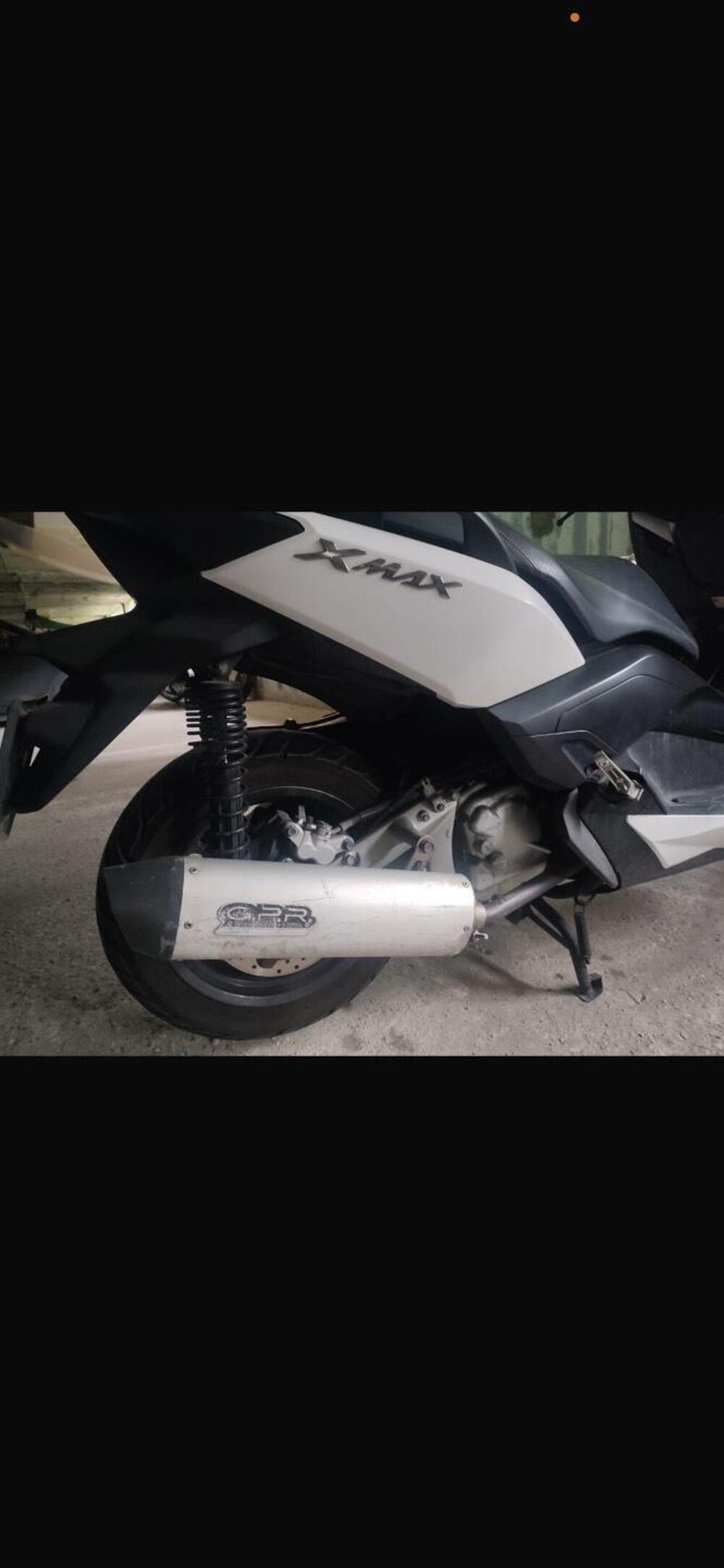 Yamaha X-Max 250 (2014 - 16) (4)