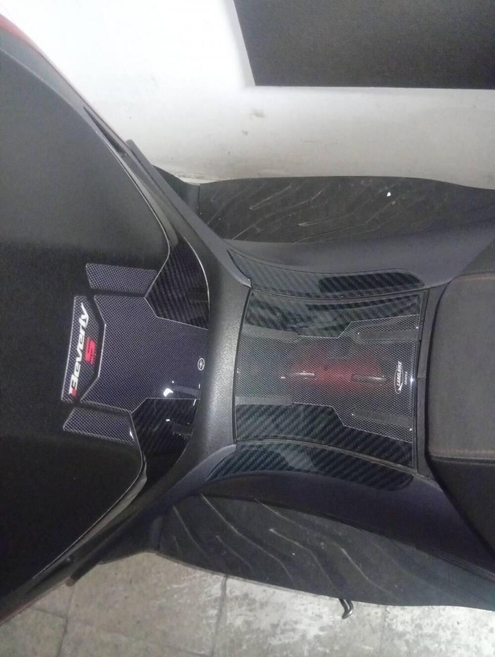 Piaggio Beverly 300 Hpe (2021) (5)